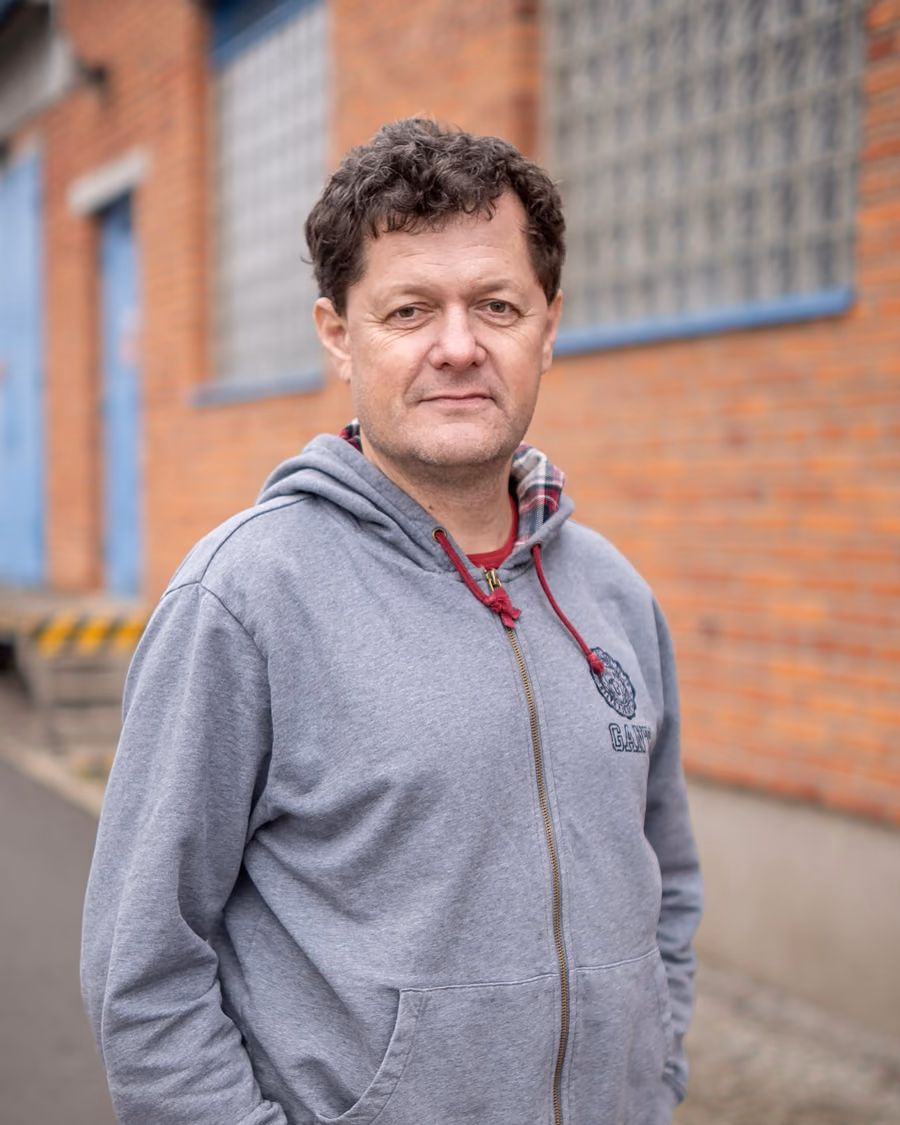 Portret członka zespołu Marq: Filip Ondra